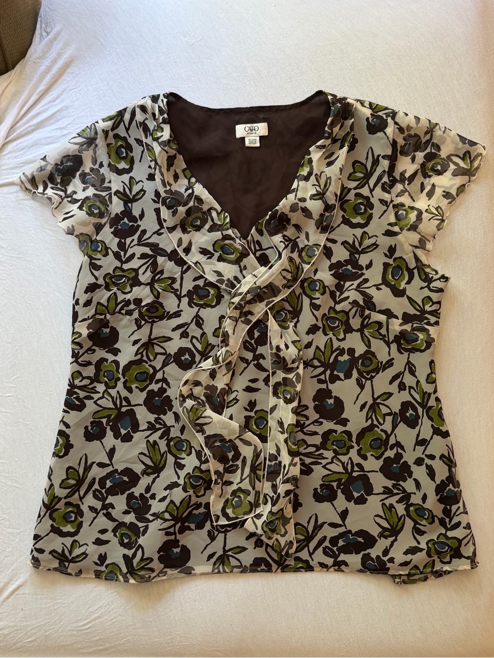Cato Cream Floral Ruffle Tie-Neck Lined Blouse with Brown Accents Size 18/20W